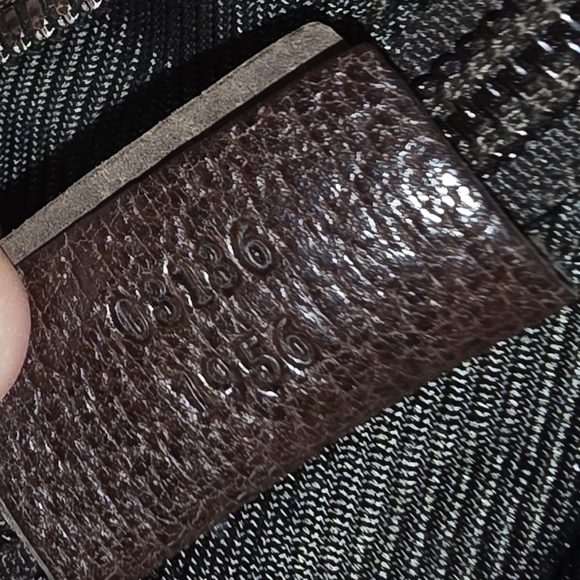 Authentic Vintage Gucci Beige Monogram Crossbody Bag - Picture 10 of 10